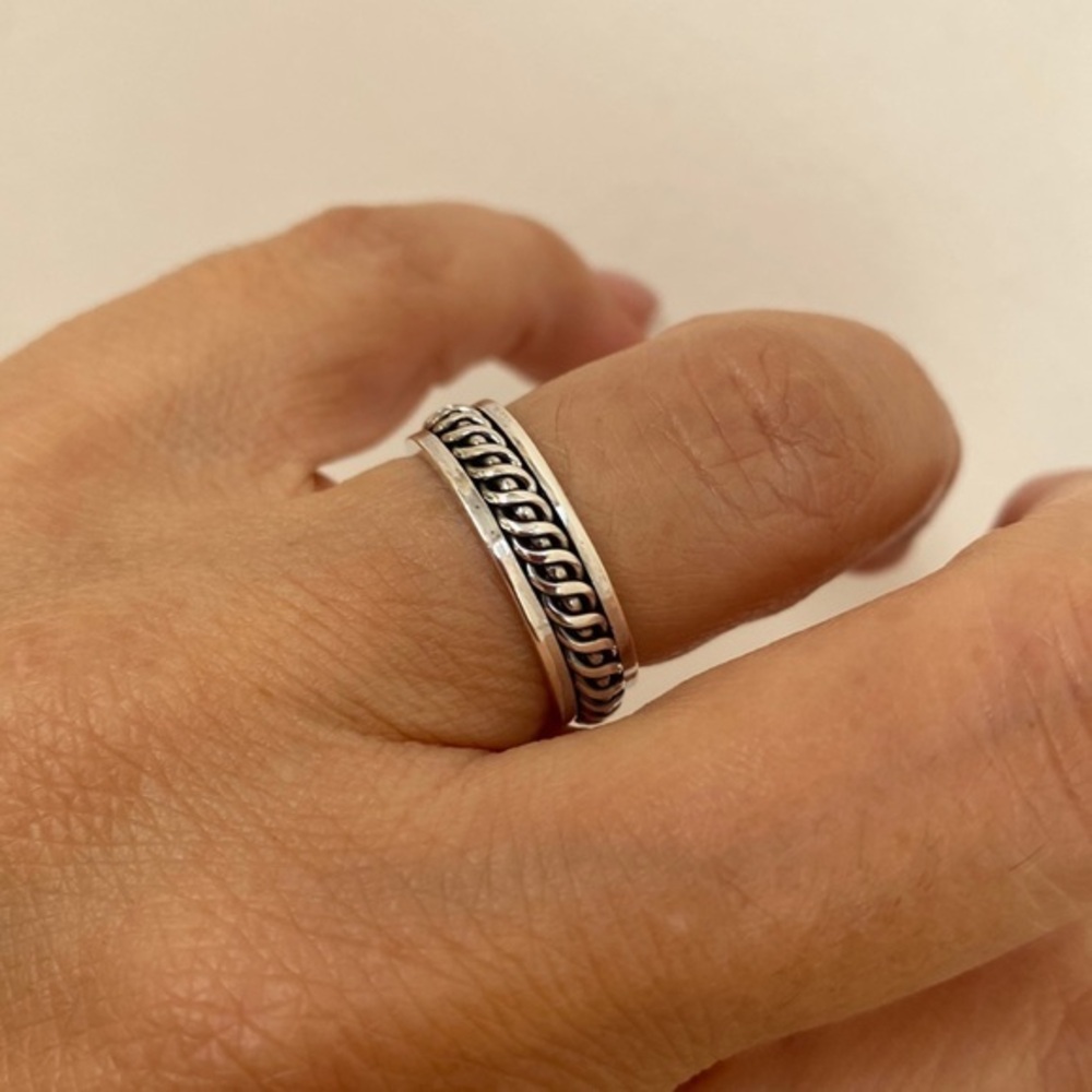 925 Sterling silver Unique spinner wedding Band available sizes 5 6 7 8 9